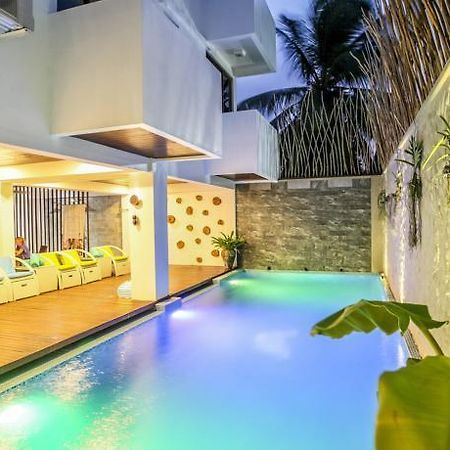 Aquzz Hotel & Spa - Maldives Maafushi Exterior foto