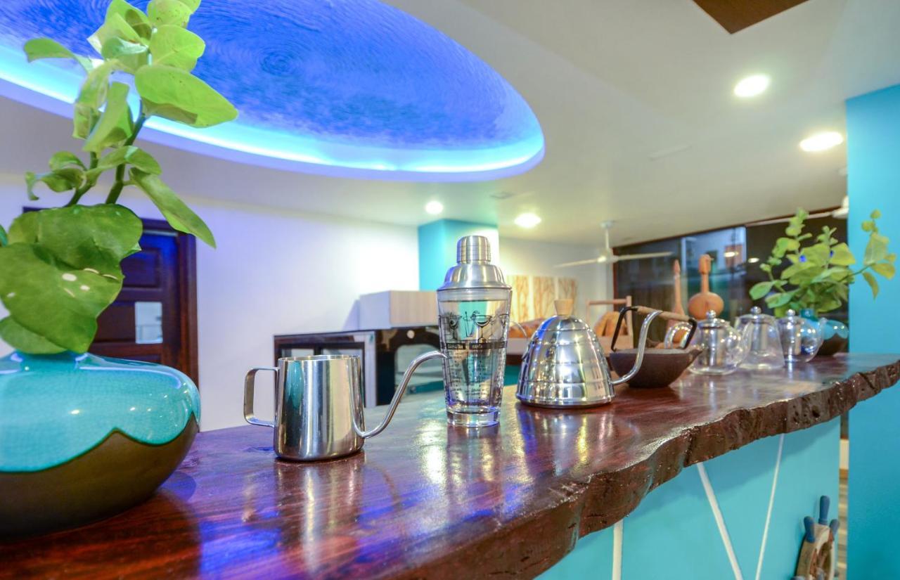 Aquzz Hotel & Spa - Maldives Maafushi Exterior foto