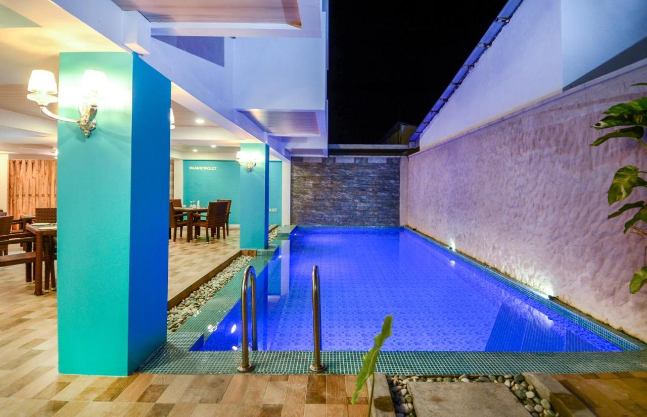 Aquzz Hotel & Spa - Maldives Maafushi Exterior foto