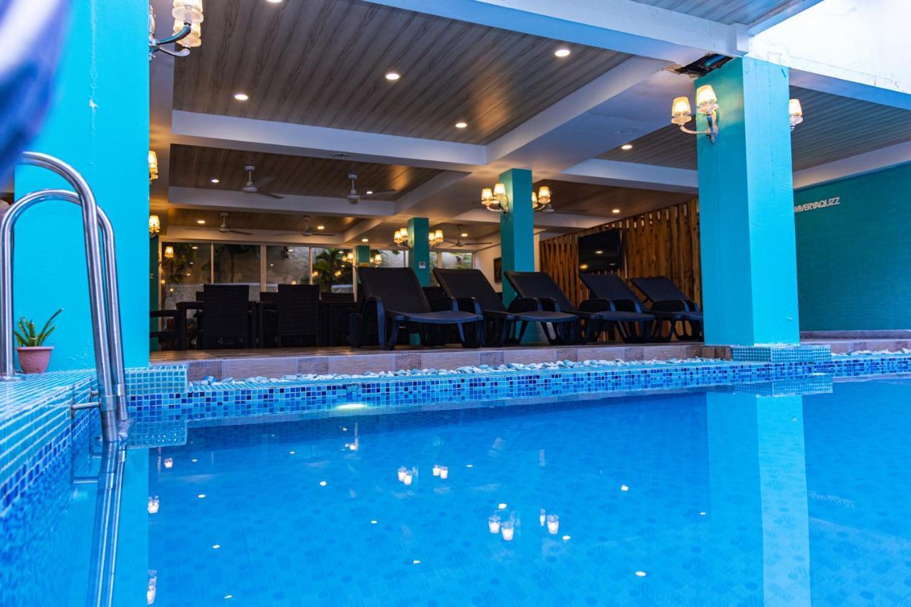Aquzz Hotel & Spa - Maldives Maafushi Exterior foto