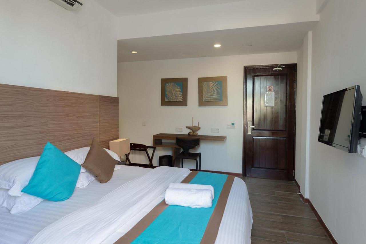 Aquzz Hotel & Spa - Maldives Maafushi Exterior foto