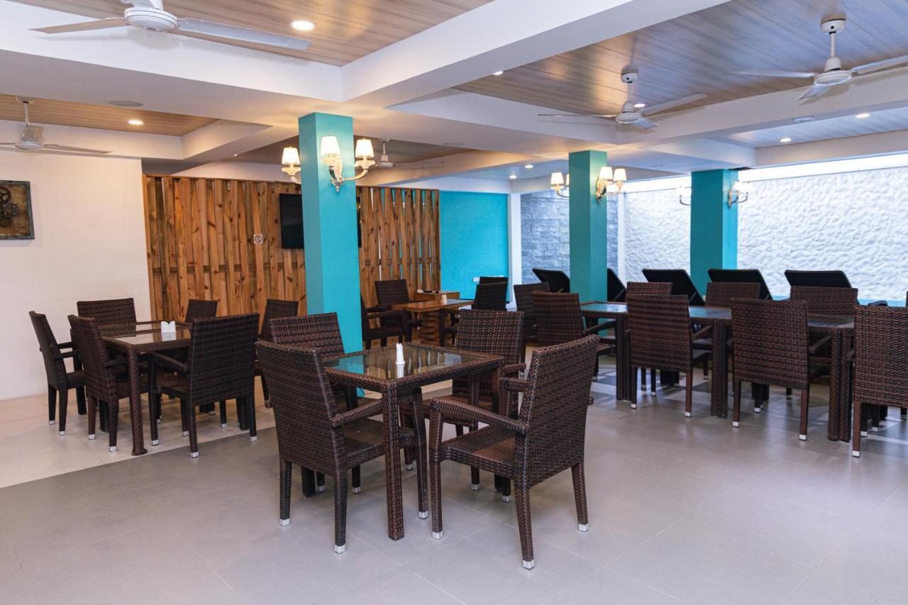 Aquzz Hotel & Spa - Maldives Maafushi Exterior foto