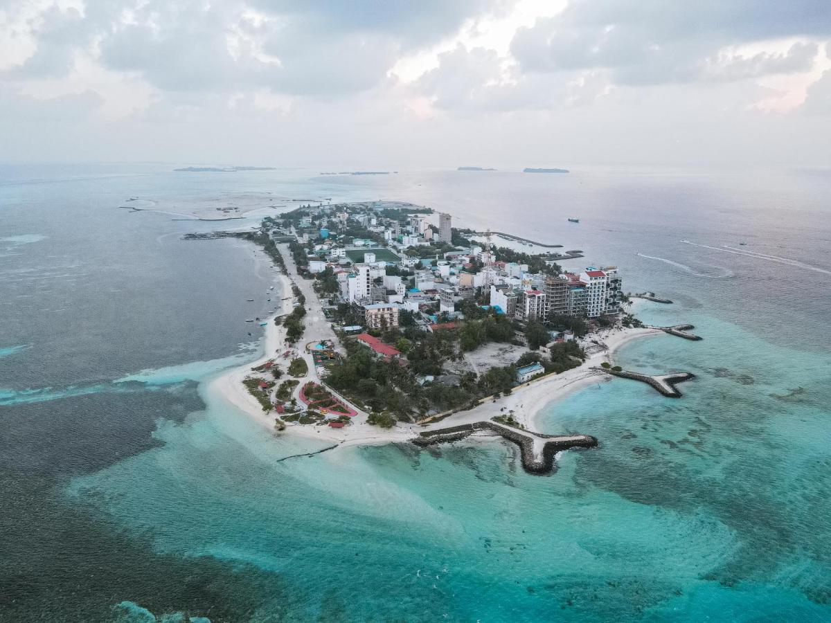 Aquzz Hotel & Spa - Maldives Maafushi Exterior foto
