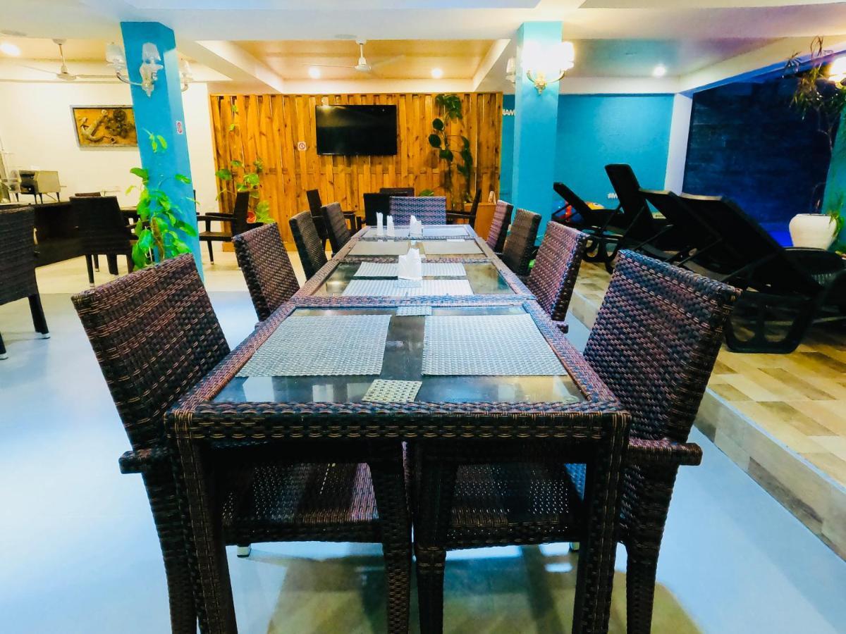 Aquzz Hotel & Spa - Maldives Maafushi Exterior foto